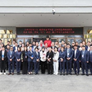 文体明星走访吉林金梓源 共同关注人类健康话题